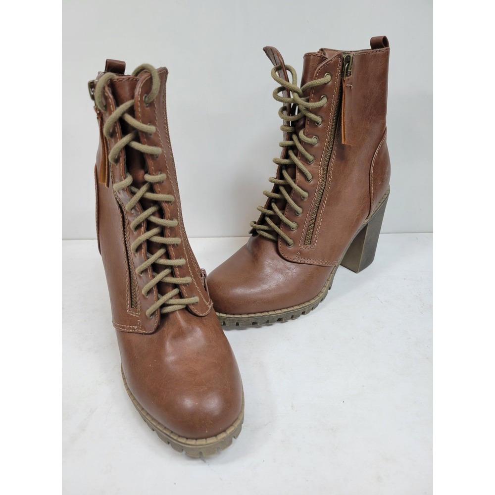 Soda Women's Brown Lace Up Combat Ankle Boots Block‎ Heel Lug Sole Size 7.5 - Picture 2 of 9